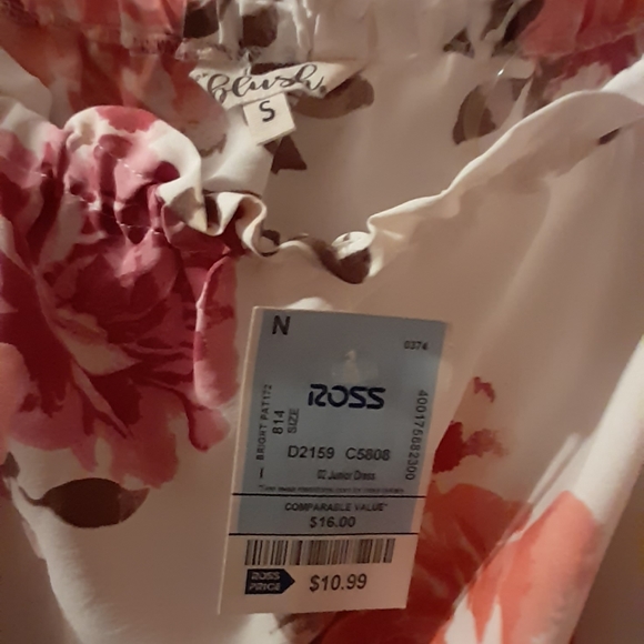 Blush fower print blouse - Picture 2 of 2